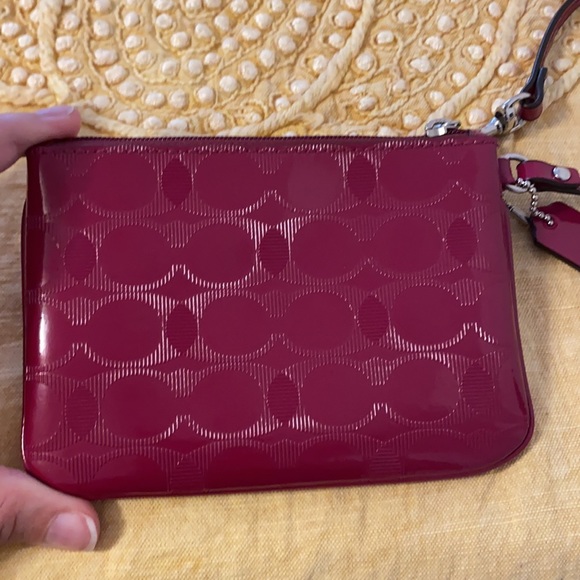 Coach Berry Corner Zip Wristlet - Picture 4 of 10